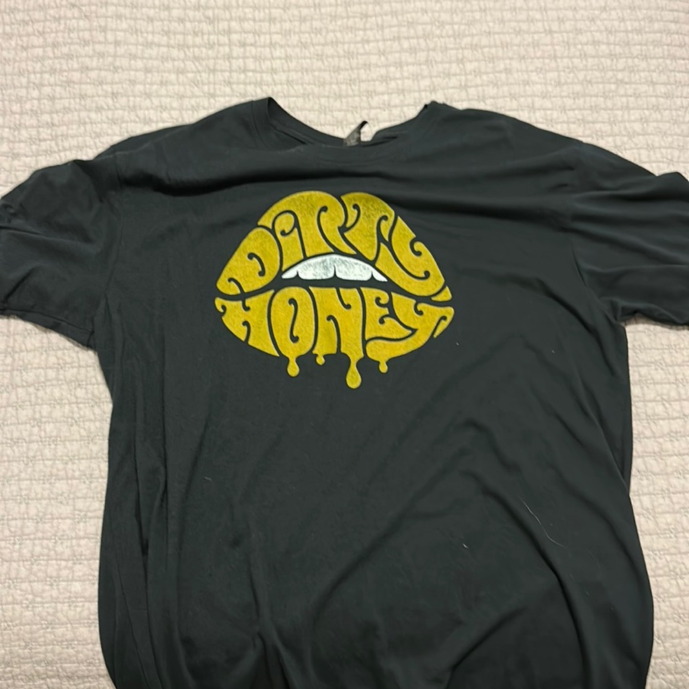 Dirty honey band tee XL